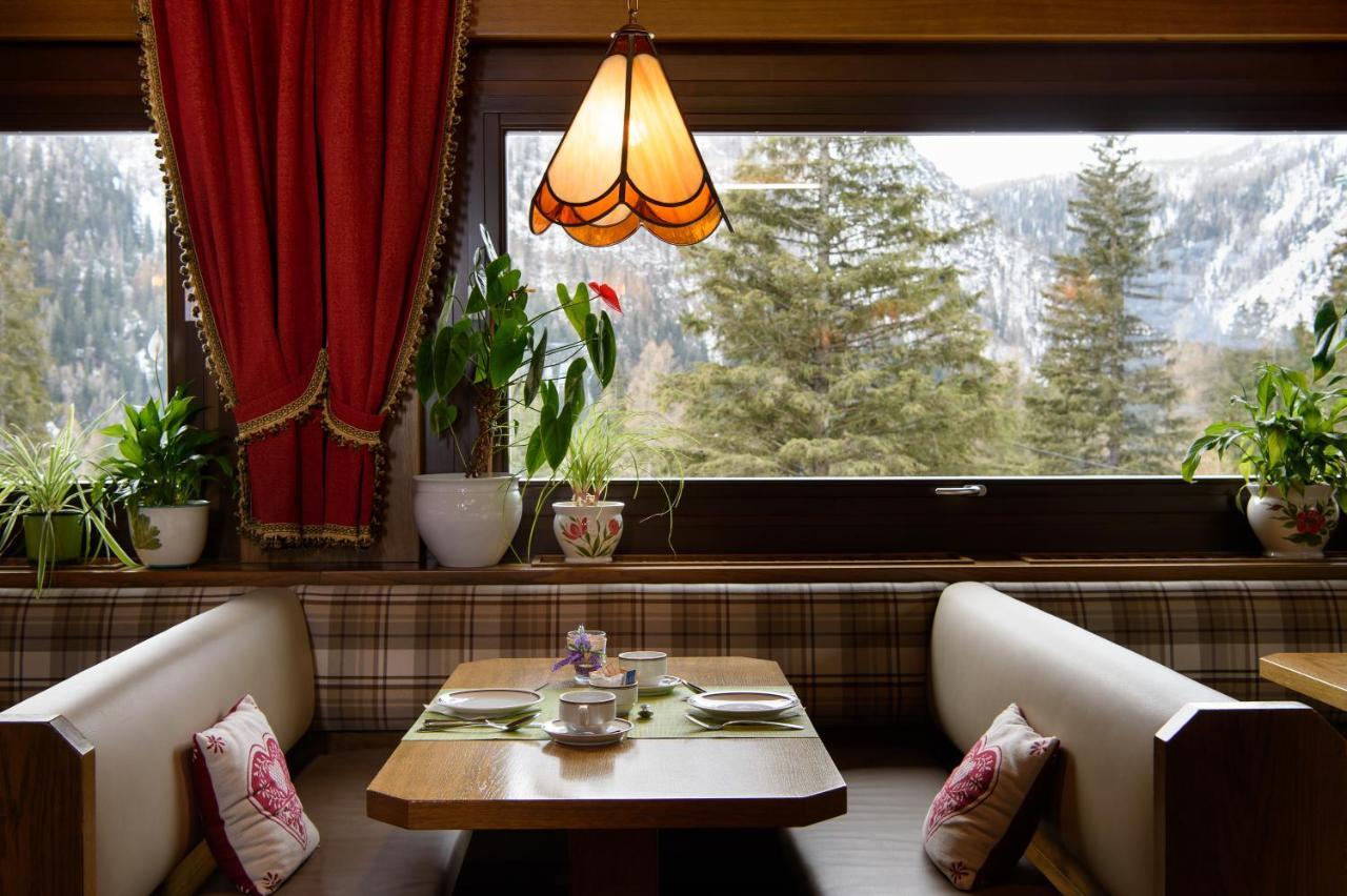 Hotel Garni Roberta Малга Чиапела Екстериор снимка